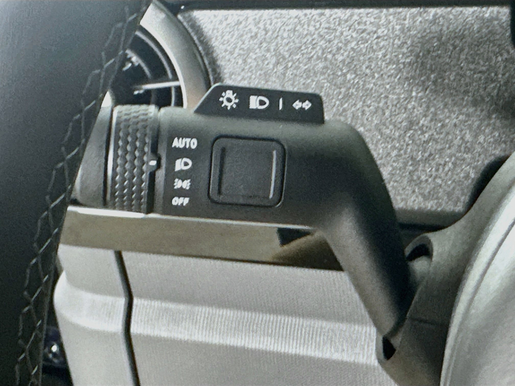 New 2025 INEOS Grenadier Station Wagon AWD/4WD image 21