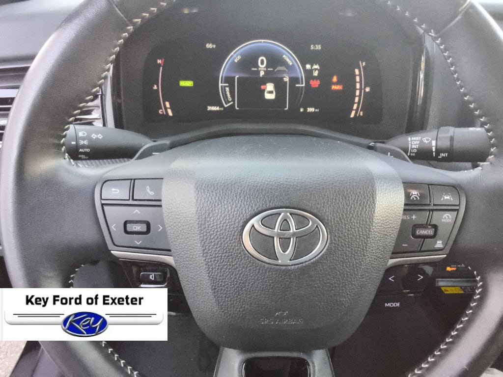 Used 2025 Toyota Camry SE w/ Convenience Package AWD/4WD image 30