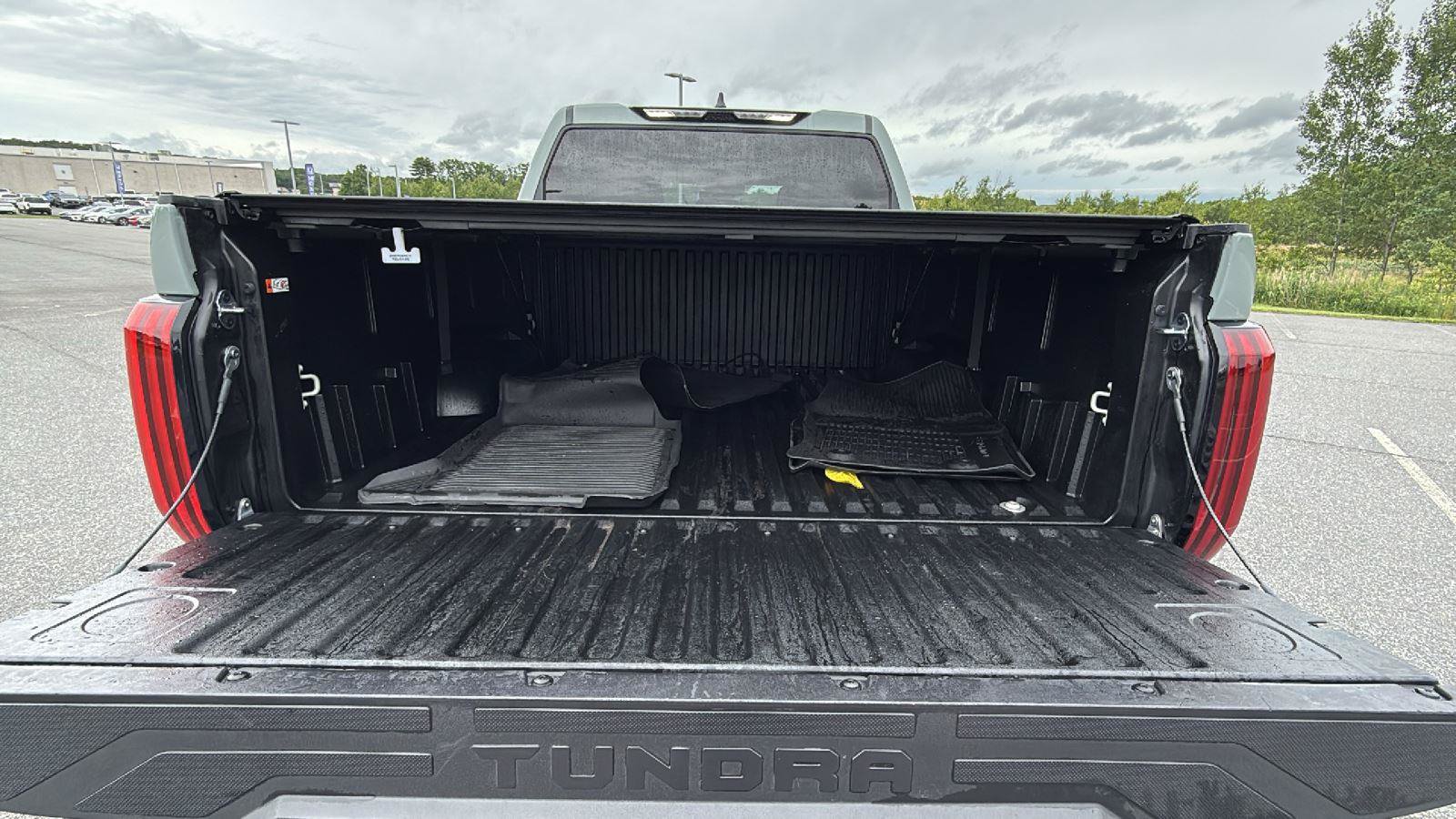 Used 2026 Toyota Tundra Limited AWD/4WD image 21
