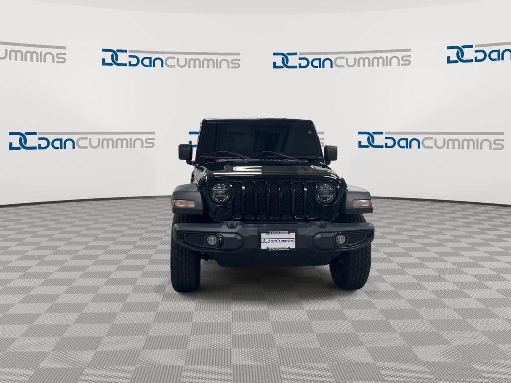 Used 2021 Jeep Wrangler Unlimited Sport AWD/4WD image 3