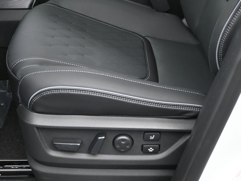 New 2026 INFINITI QX80 Autograph image 18