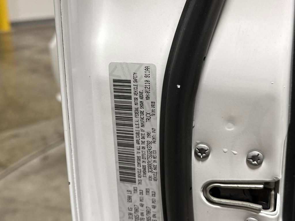 Used 2016 RAM 1500 Express AWD/4WD image 27