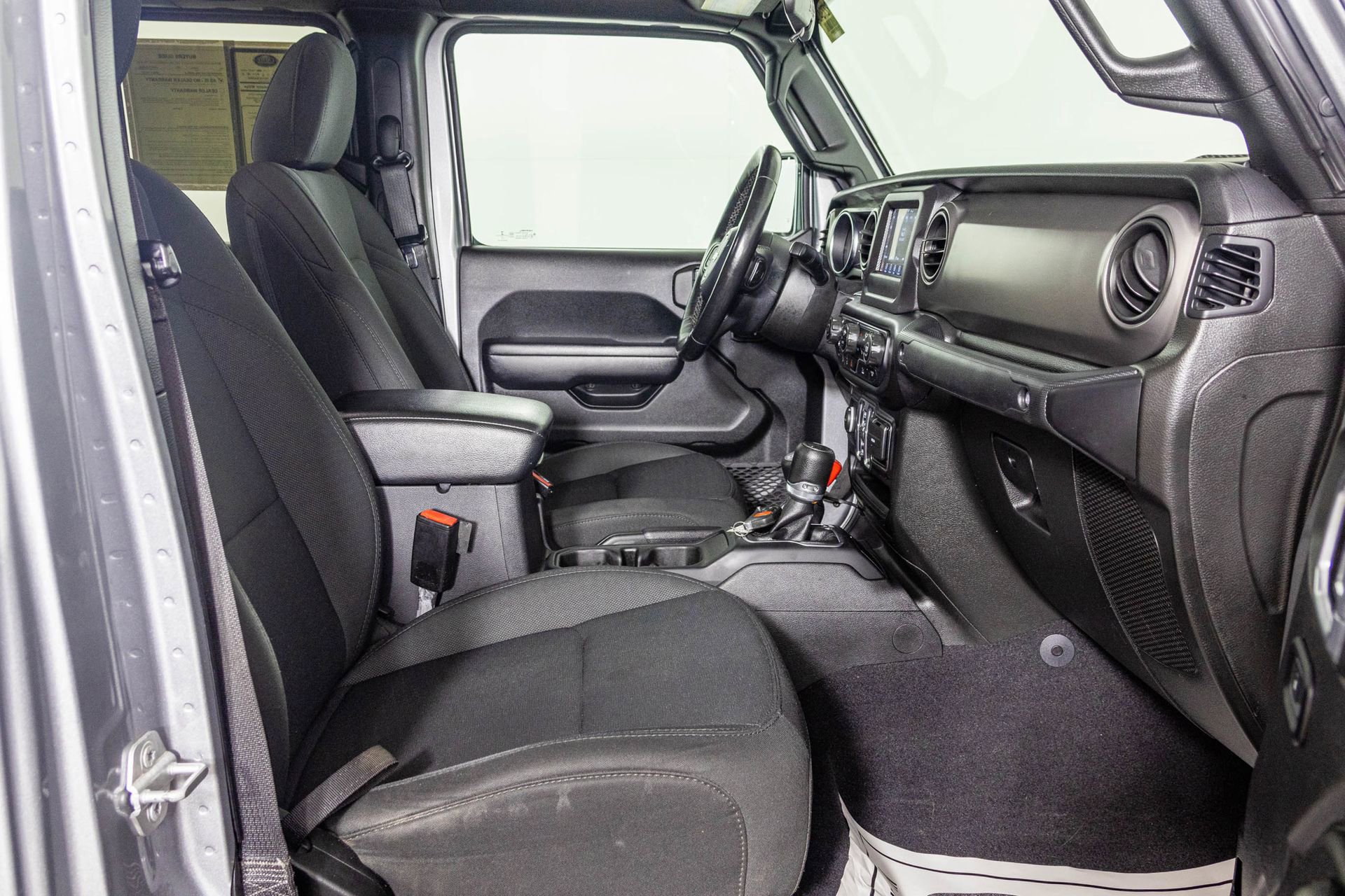 Used 2021 Jeep Gladiator Sport AWD/4WD image 48