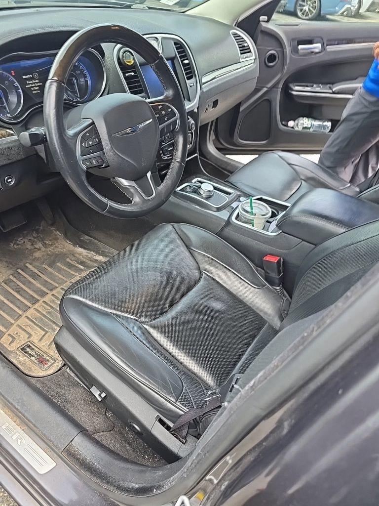 Used 2016 Chrysler 300 C AWD/4WD image 3