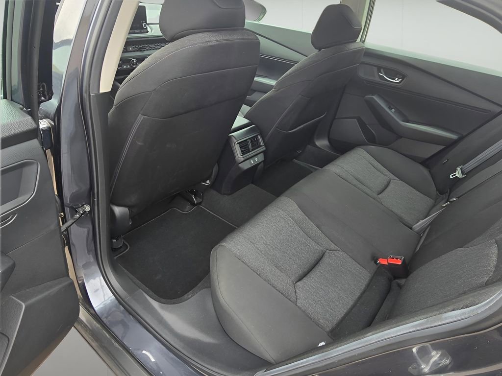 Used 2025 Honda Accord LX image 25