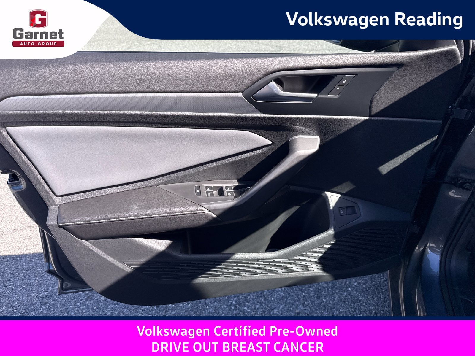 Certified 2025 Volkswagen Jetta SE FWD image 11