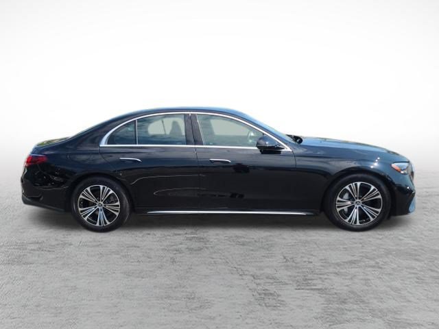 Used 2026 Mercedes-Benz E 350 4MATIC Sedan image 4