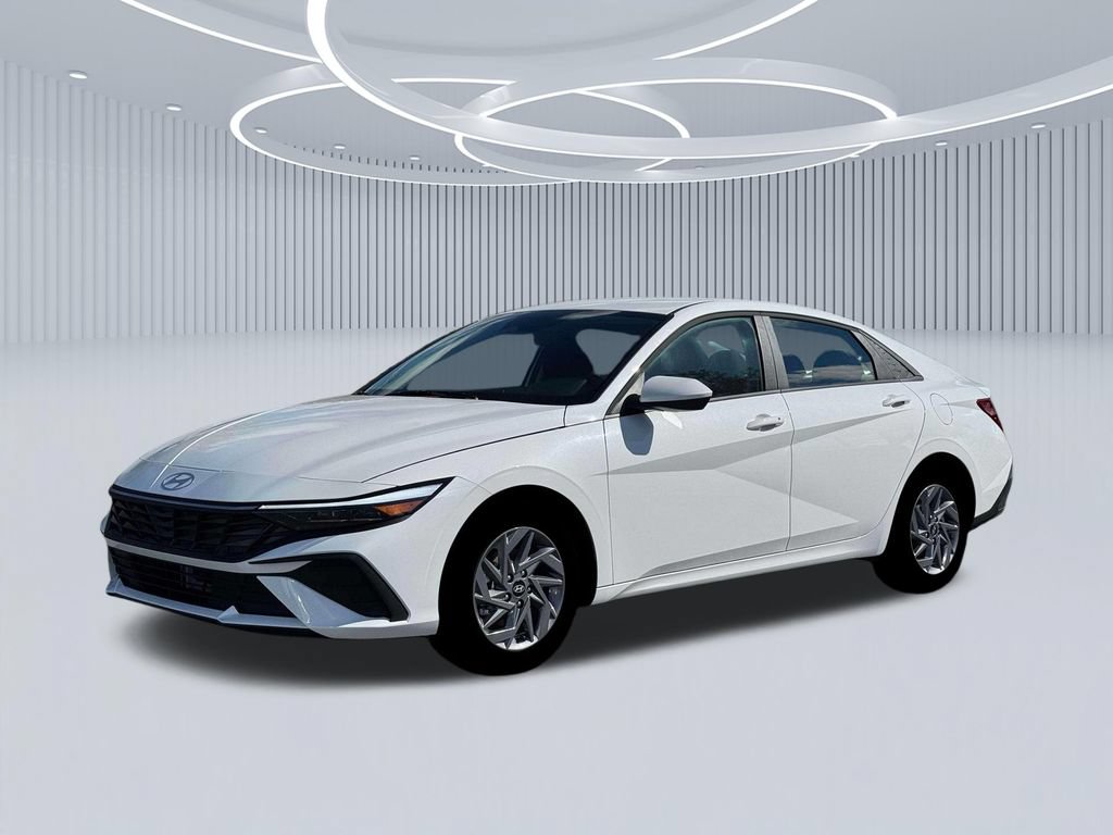 New 2026 Hyundai Elantra Hybrid FWD image 2