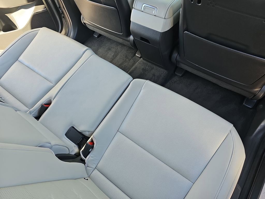 Used 2024 Hyundai Santa Fe Limited image 11
