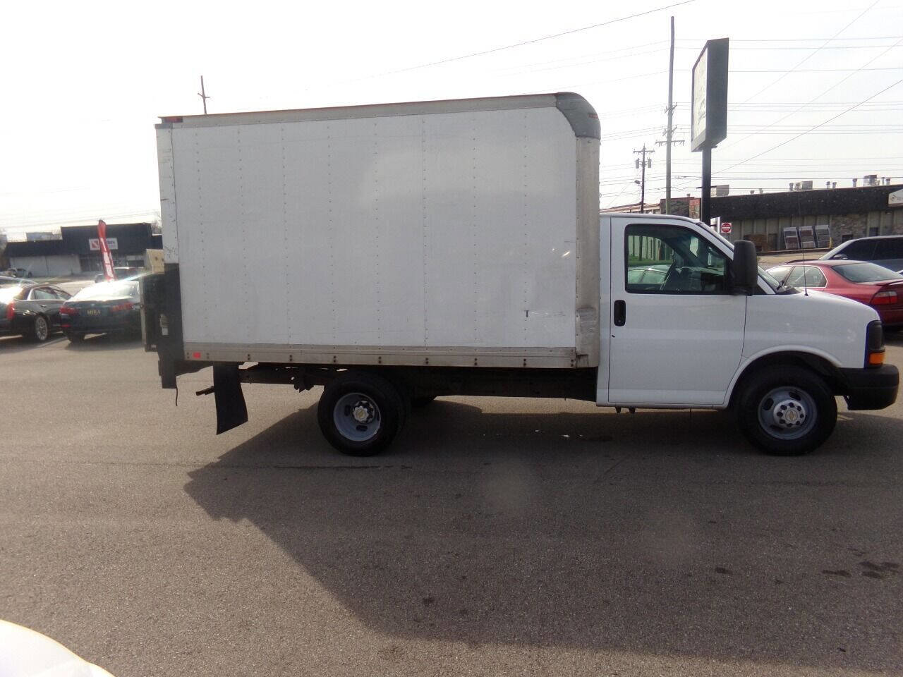 Used 2009 Chevrolet Express 3500 image 5