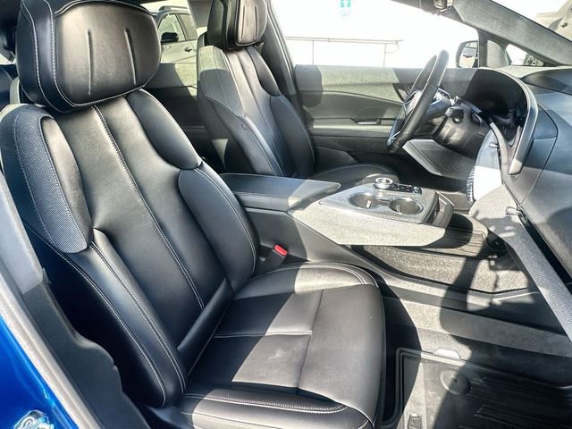 New 2025 Cadillac Optiq Luxury 1 image 29