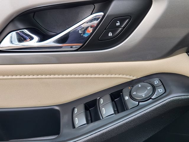 Certified 2022 Chevrolet Traverse LS AWD/4WD image 27