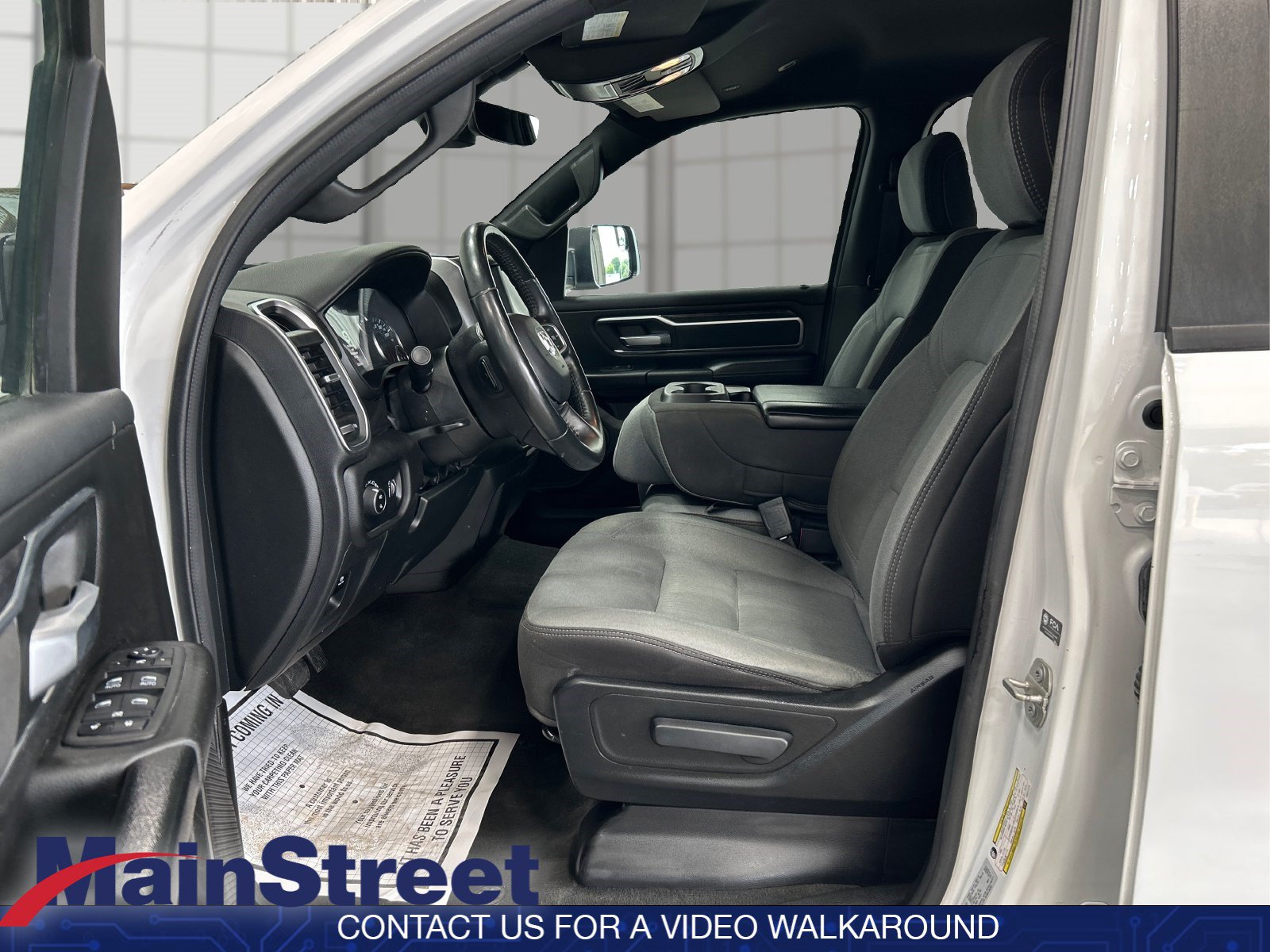 Used 2024 RAM 1500 Big Horn AWD/4WD image 9
