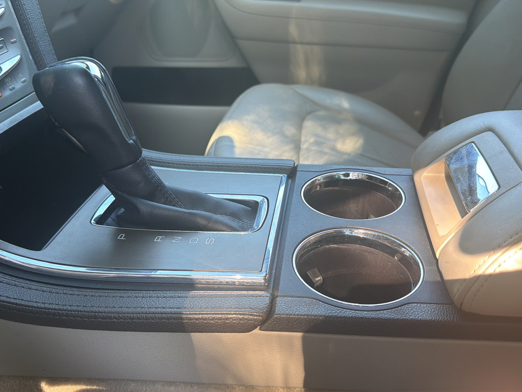 Used 2013 Lincoln MKX AWD image 30