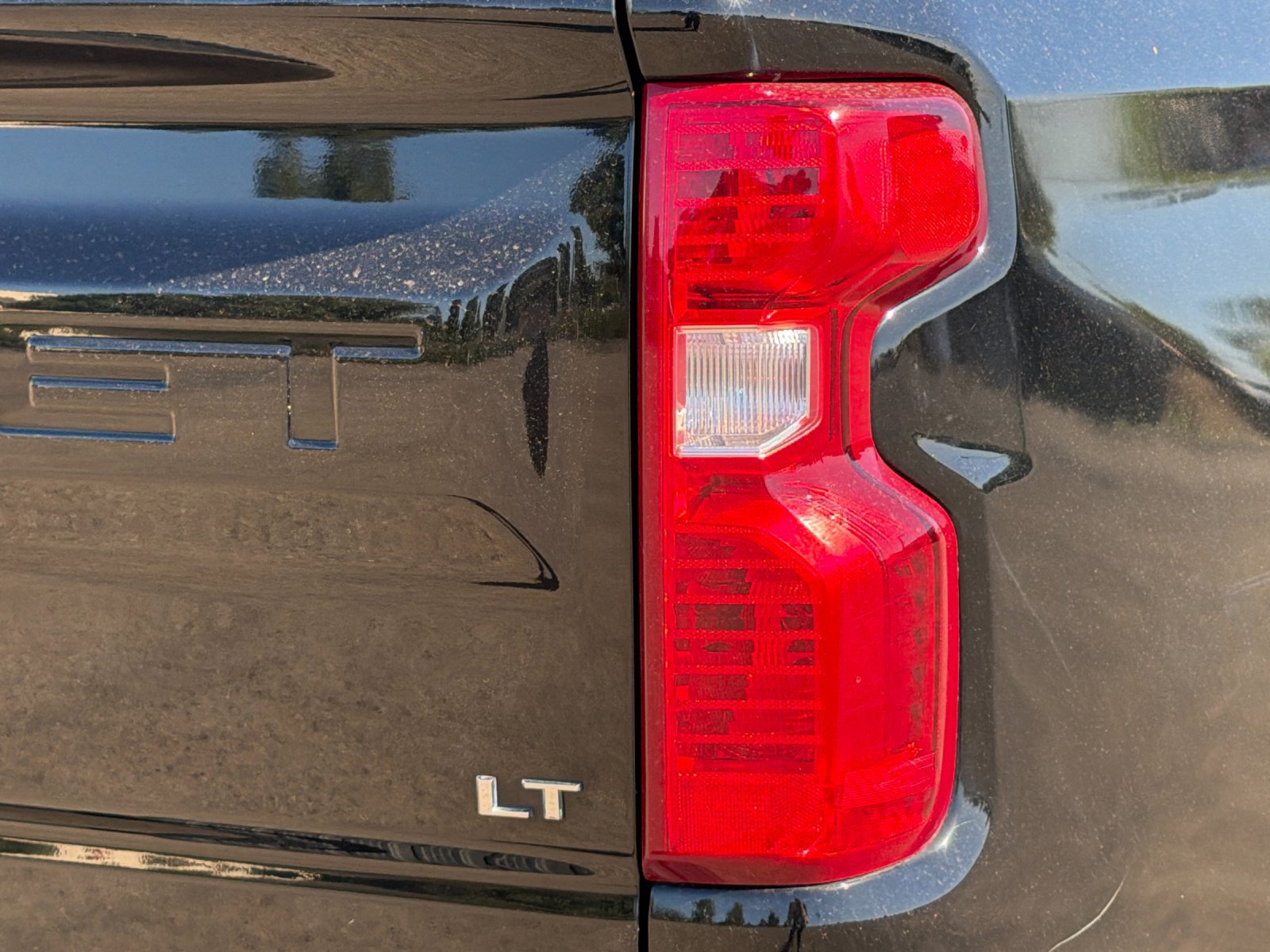 Used 2022 Chevrolet Silverado 1500 LT RWD image 25