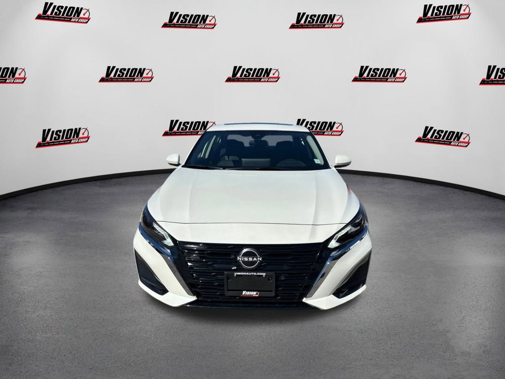 New 2025 Nissan Altima 2.5 SL image 2