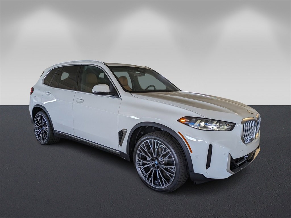 New 2026 BMW X5 sDrive40i w/ Premium Package