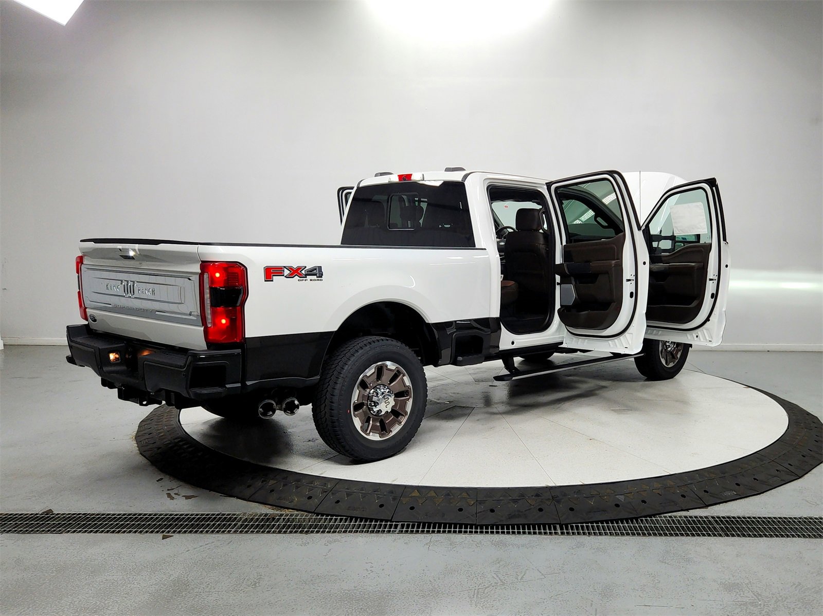 New 2025 Ford F350 King Ranch image 17