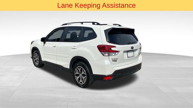 Used 2022 Subaru Forester Premium image 6