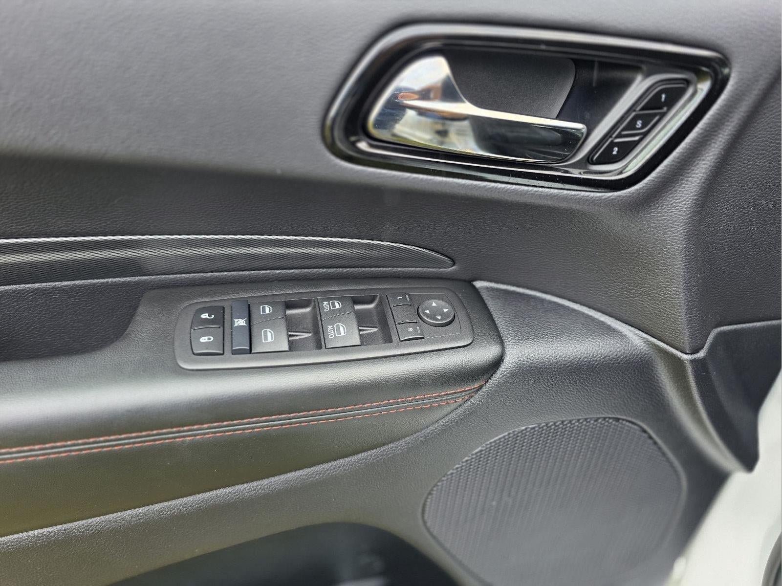 Used 2025 Dodge Durango GT AWD/4WD image 12