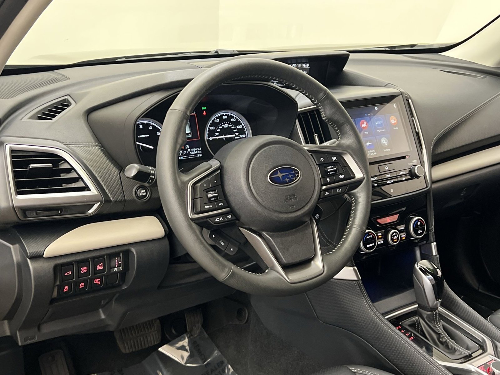 Used 2022 Subaru Forester Limited image 14