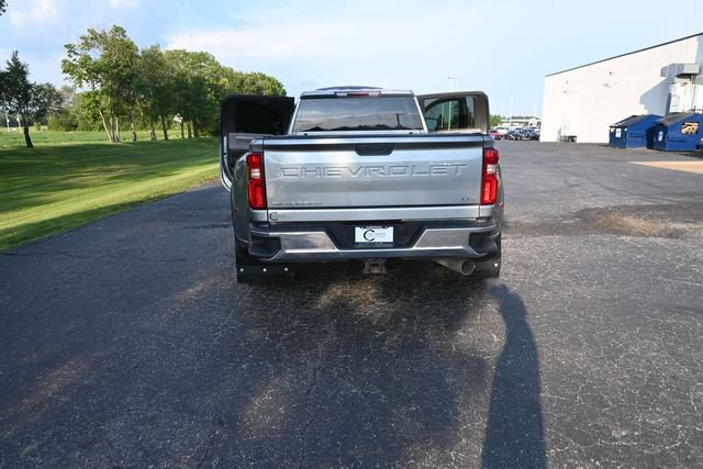 Used 2024 Chevrolet Silverado 3500 LTZ AWD/4WD image 39