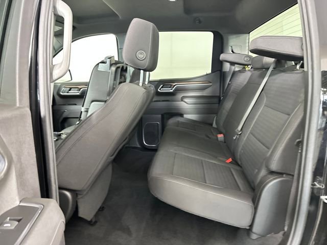 Used 2022 Chevrolet Silverado 1500 LT AWD/4WD image 24