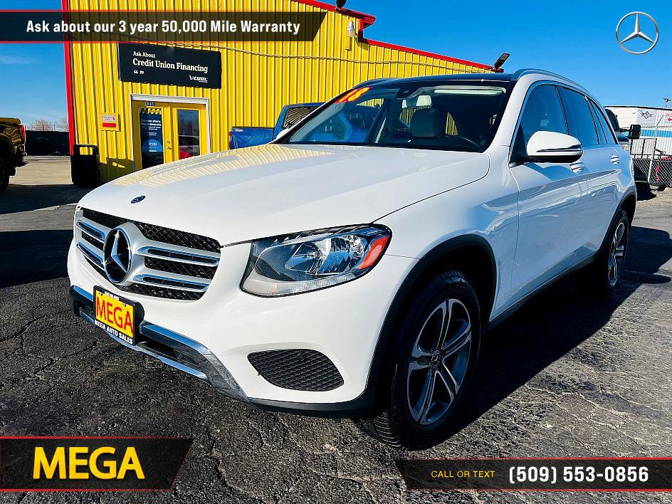 Used 2018 Mercedes-Benz GLC 300 4MATIC w/ Premium Package image 2