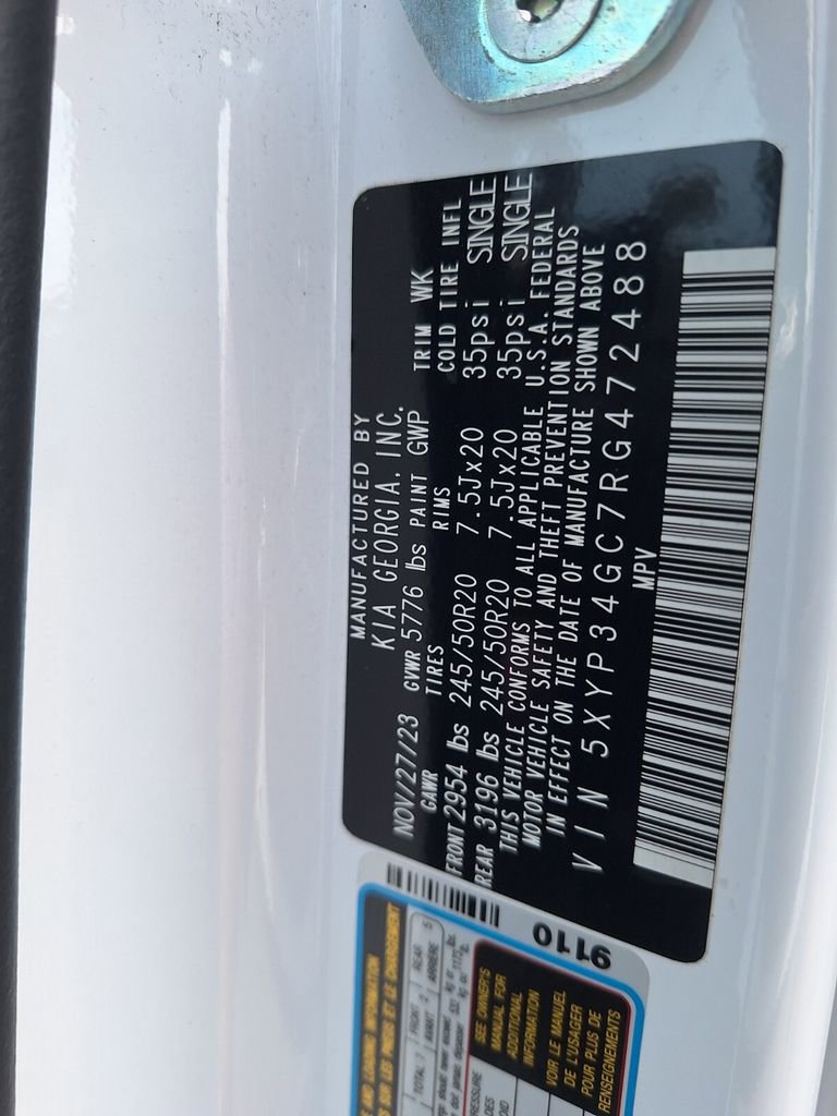 Used 2024 Kia Telluride EX w/ EX Captain's Chair Package image 32