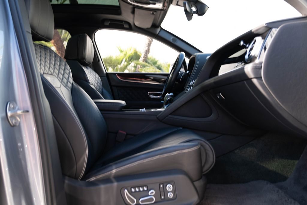 Used 2021 Bentley Bentayga Speed image 24