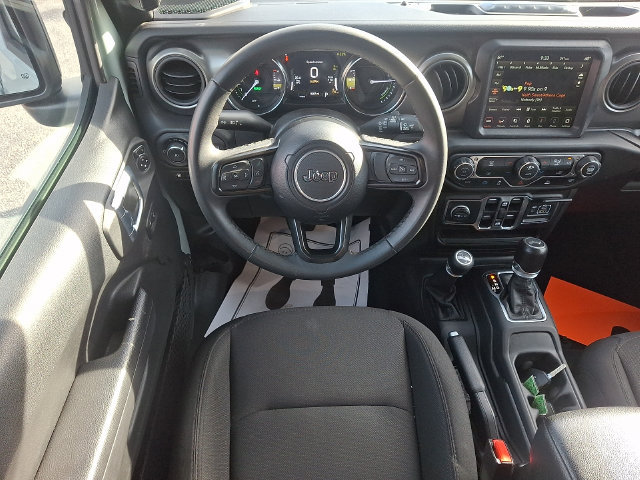 Certified 2023 Jeep Wrangler Unlimited w/ 8.4" Radio Group AWD/4WD image 11