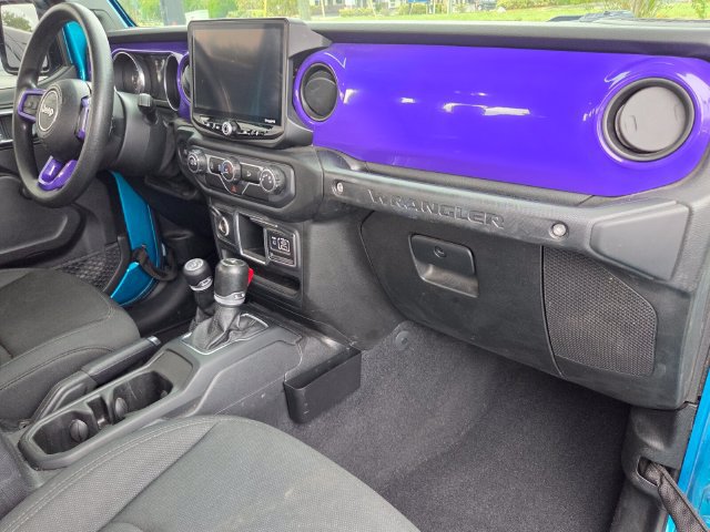 Used 2020 Jeep Wrangler Sport AWD/4WD image 13