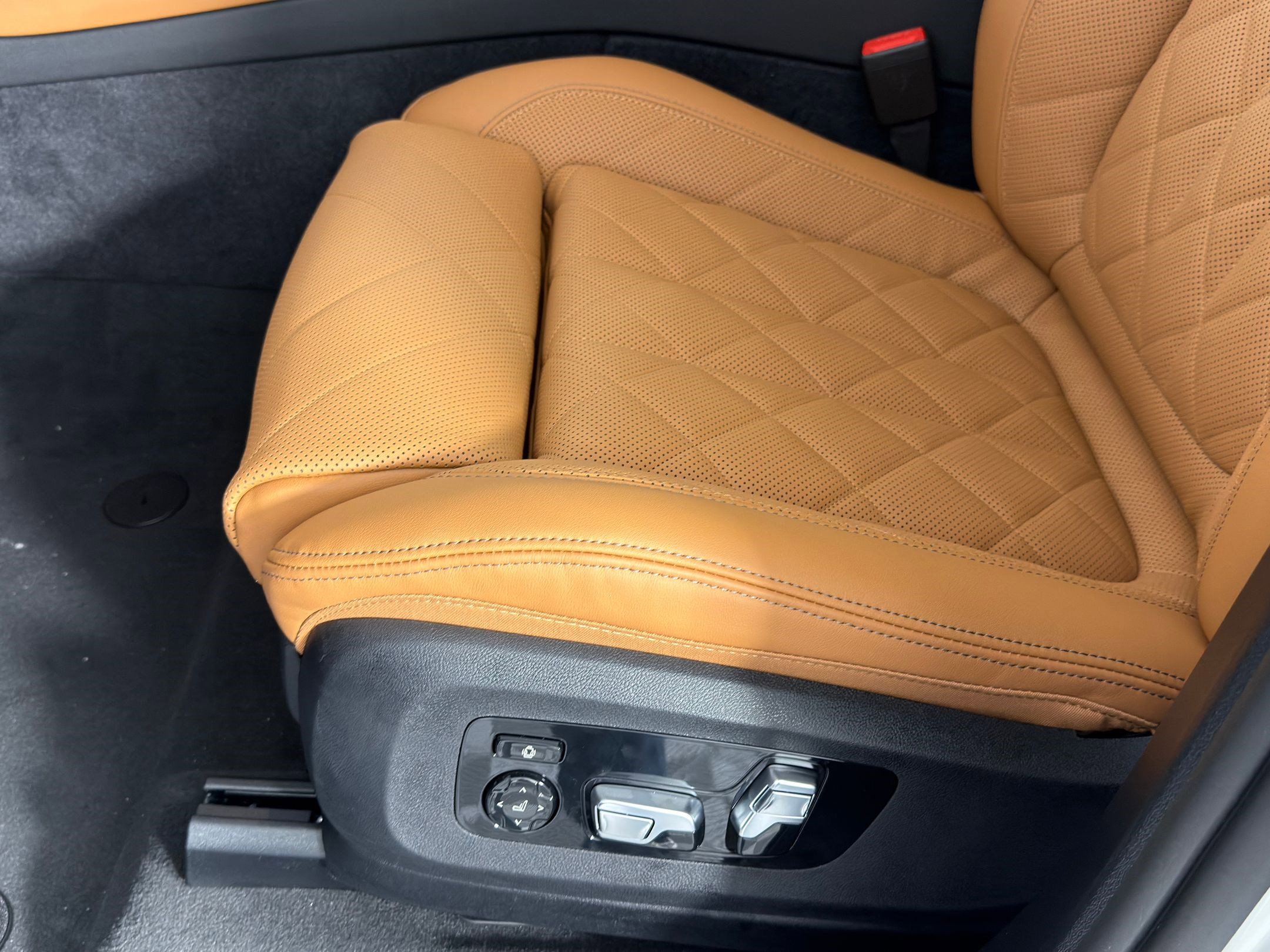 New 2026 BMW X5 sDrive40i w/ M Sport Package image 17