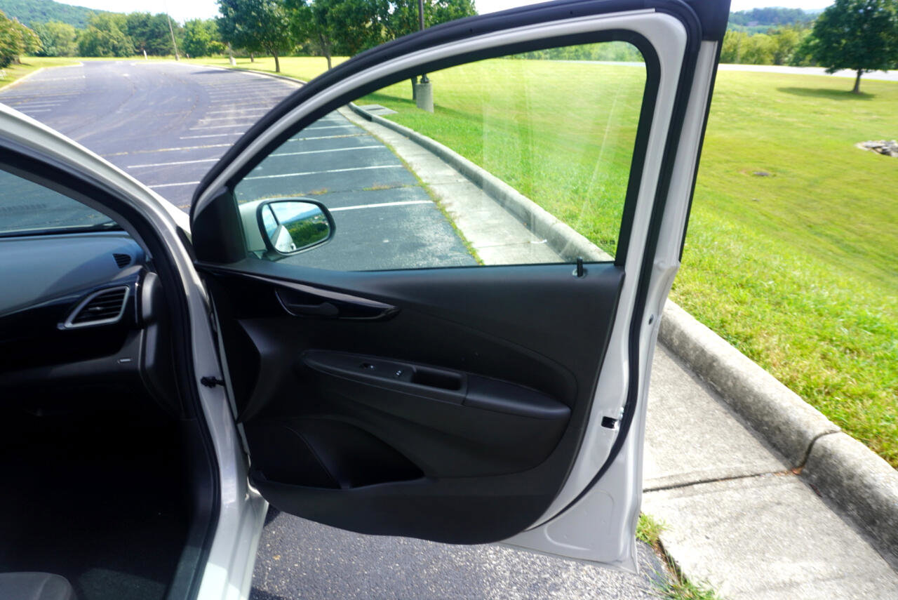 Used 2020 Chevrolet Spark LT image 20