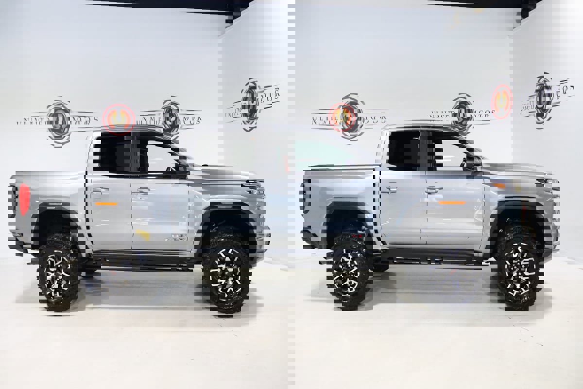 Used 2023 GMC Canyon AT4X image 42