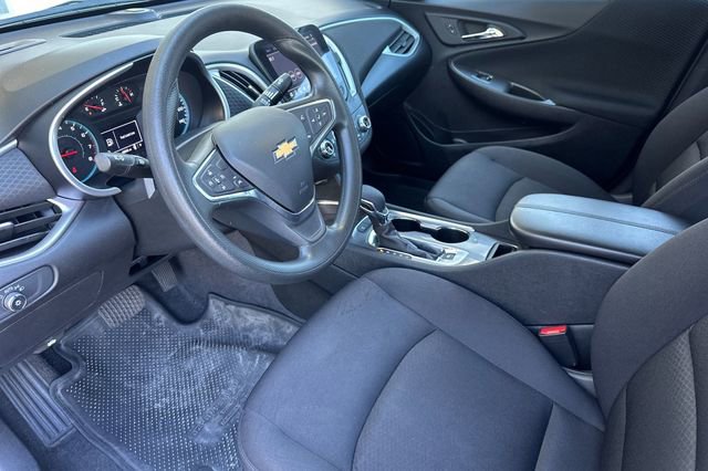 Used 2025 Chevrolet Malibu LT image 10