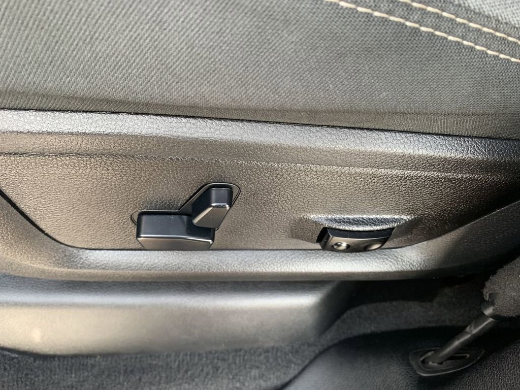 Used 2020 RAM 2500 Big Horn w/ Level 1 Equipment Group image 12