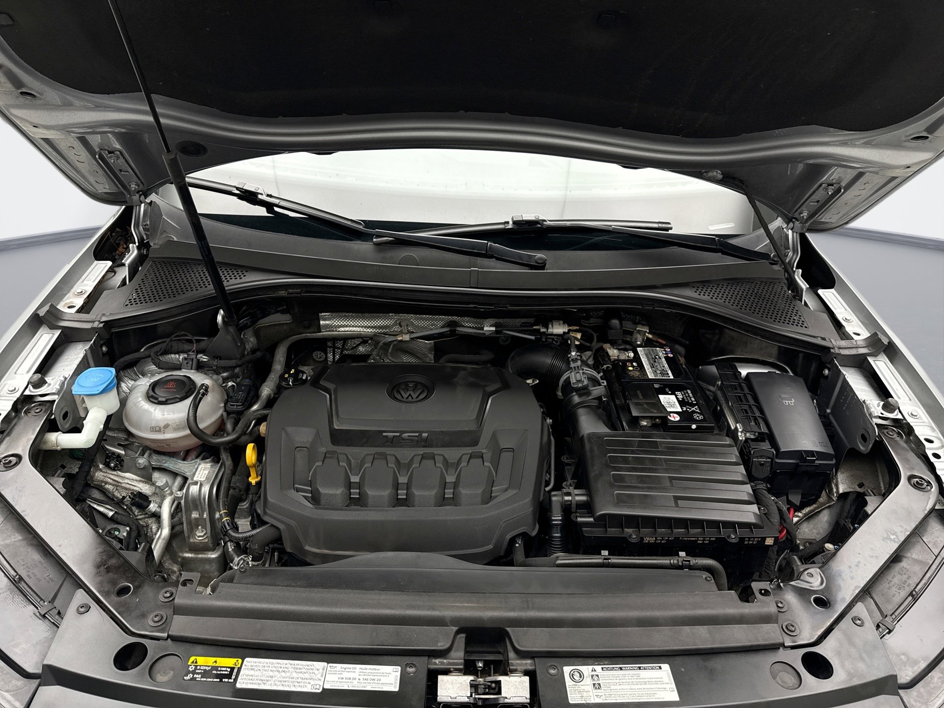 Used 2020 Volkswagen Tiguan SE w/ Panoramic Sunroof Package image 28