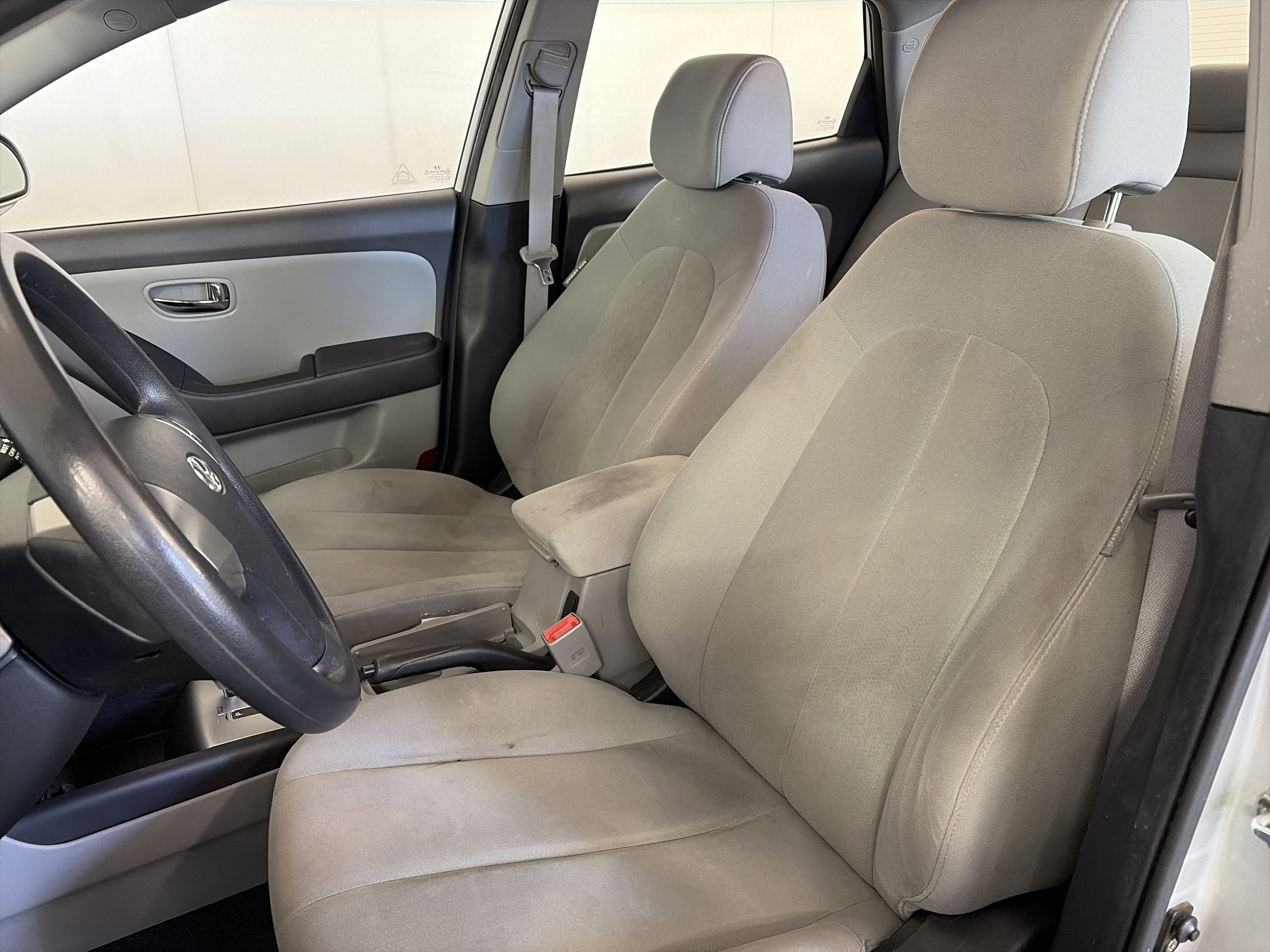 Used 2010 Hyundai Elantra GLS w/ Sunroof Pkg 3 image 12