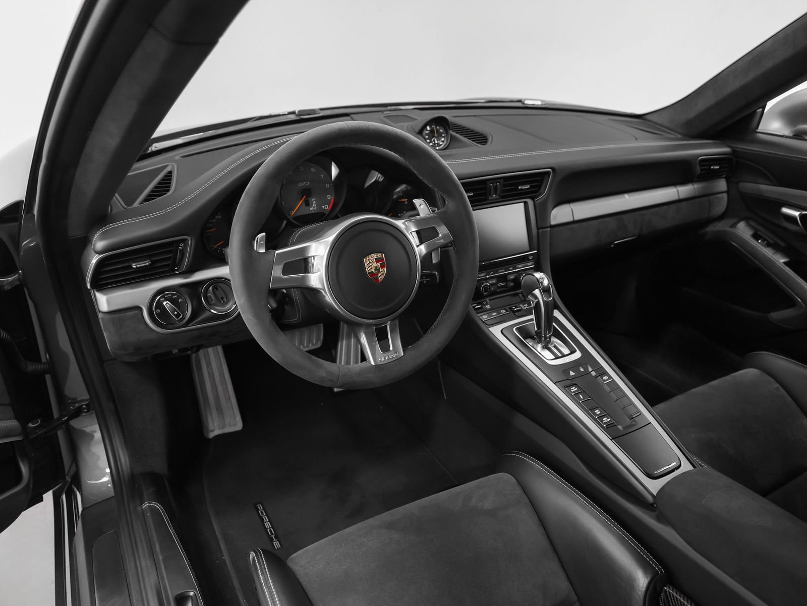 Certified 2015 Porsche 911 GT3 image 62