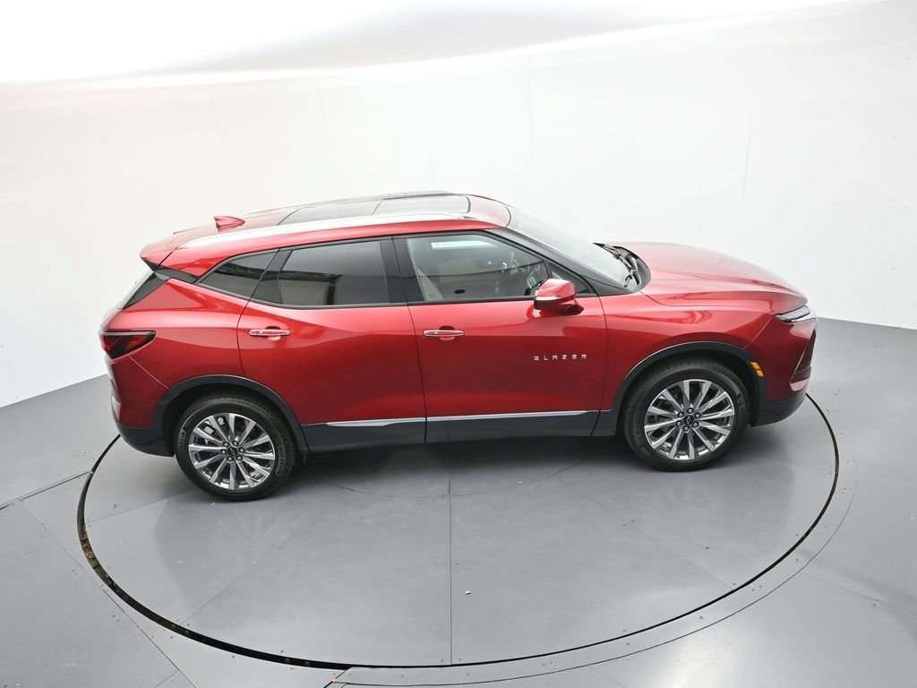 Used 2024 Chevrolet Blazer Premier w/ Driver Confidence II Package FWD image 34