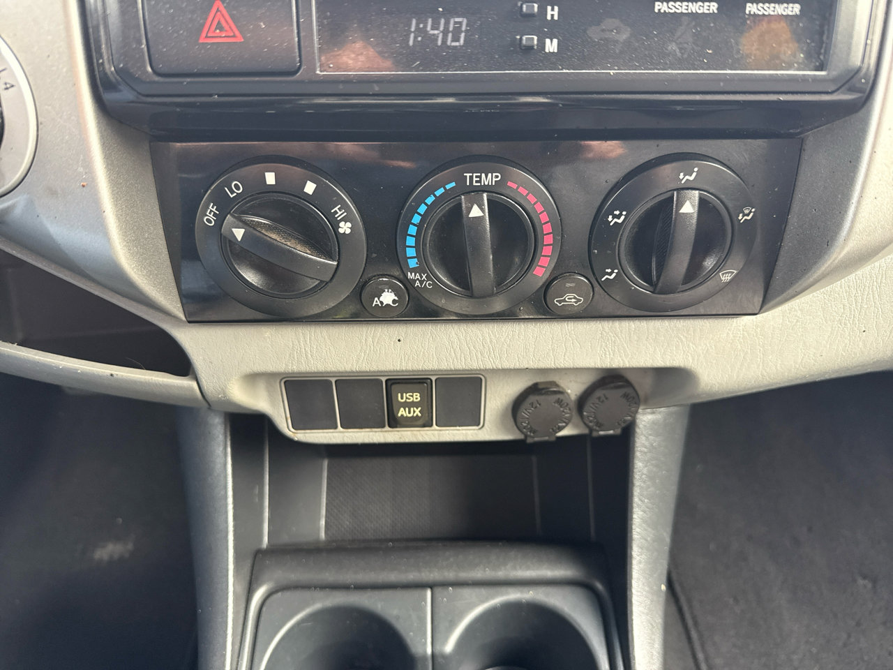 Used 2014 Toyota Tacoma 4x4 Double Cab w/ SR5 Package image 17