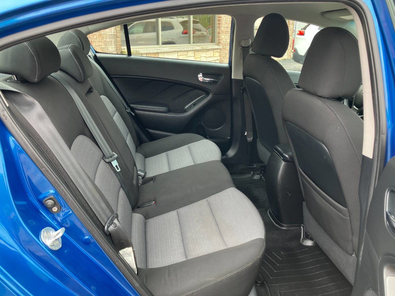 Used 2014 Kia Forte EX image 16