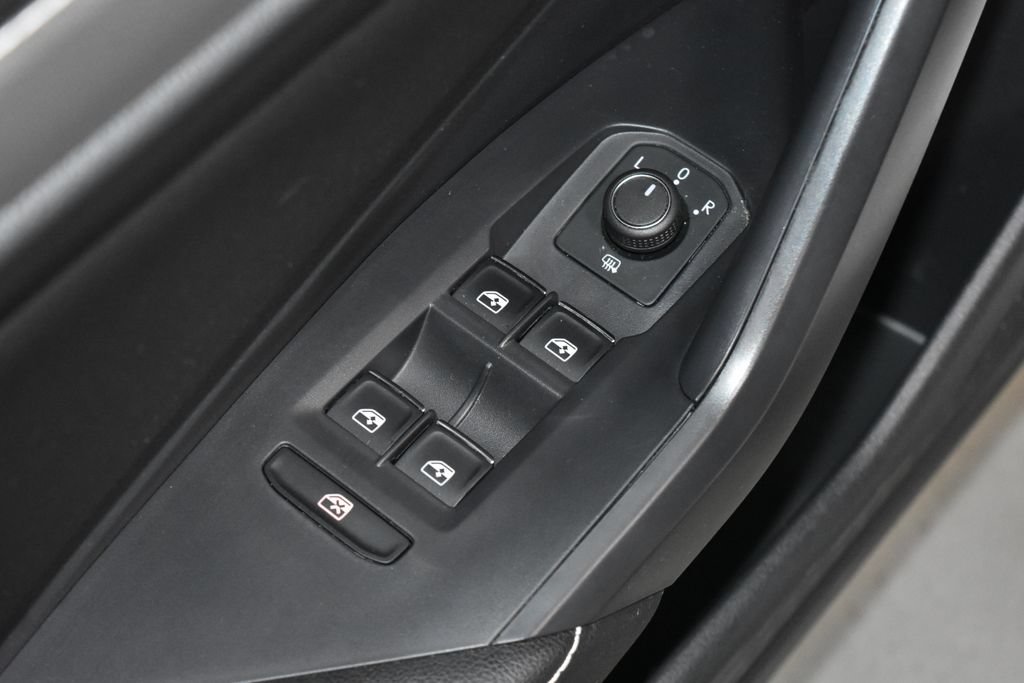 Certified 2024 Volkswagen Jetta Sport FWD image 5
