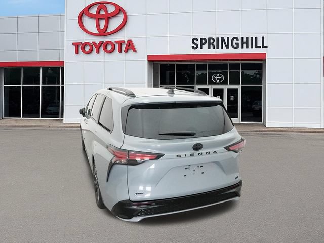 New 2026 Toyota Sienna XSE FWD image 6