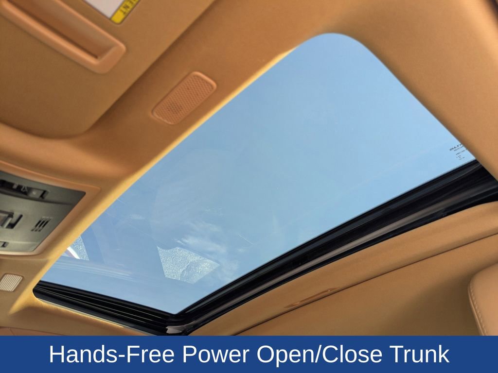 Used 2022 Lexus ES 300h w/ Premium Package image 16