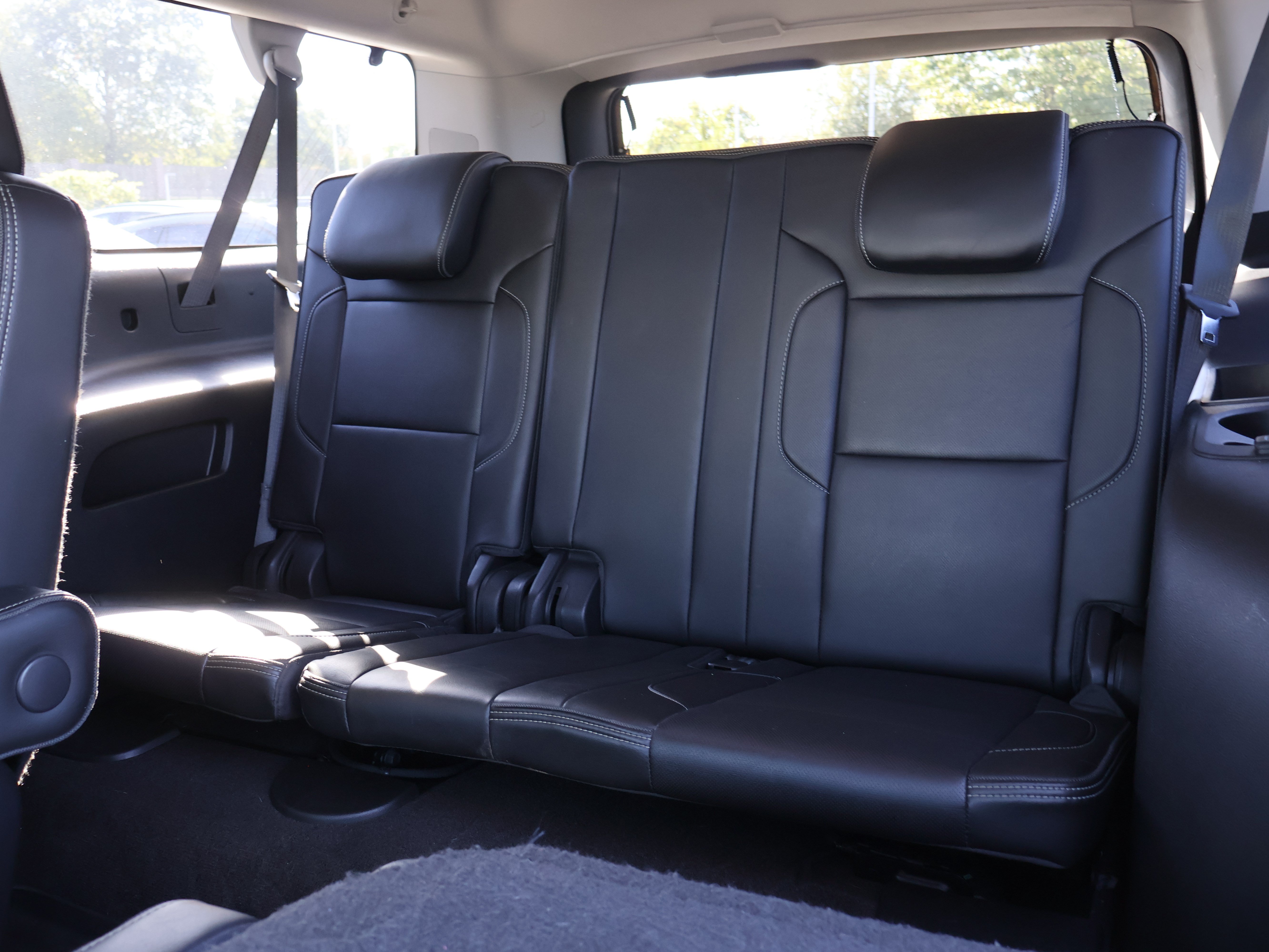 Used 2016 GMC Yukon XL Denali w/ Open Road Package AWD/4WD image 13