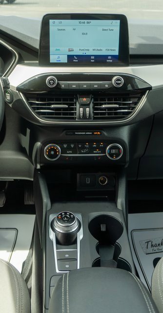 Used 2020 Ford Escape SE image 15