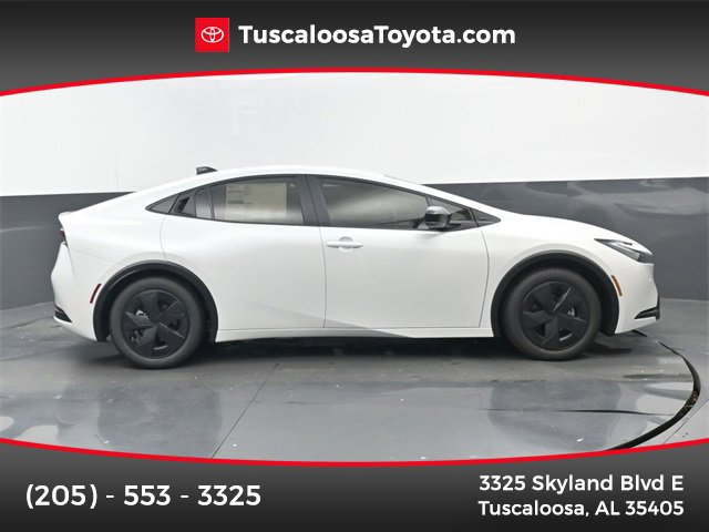 New 2026 Toyota Prius LE image 1