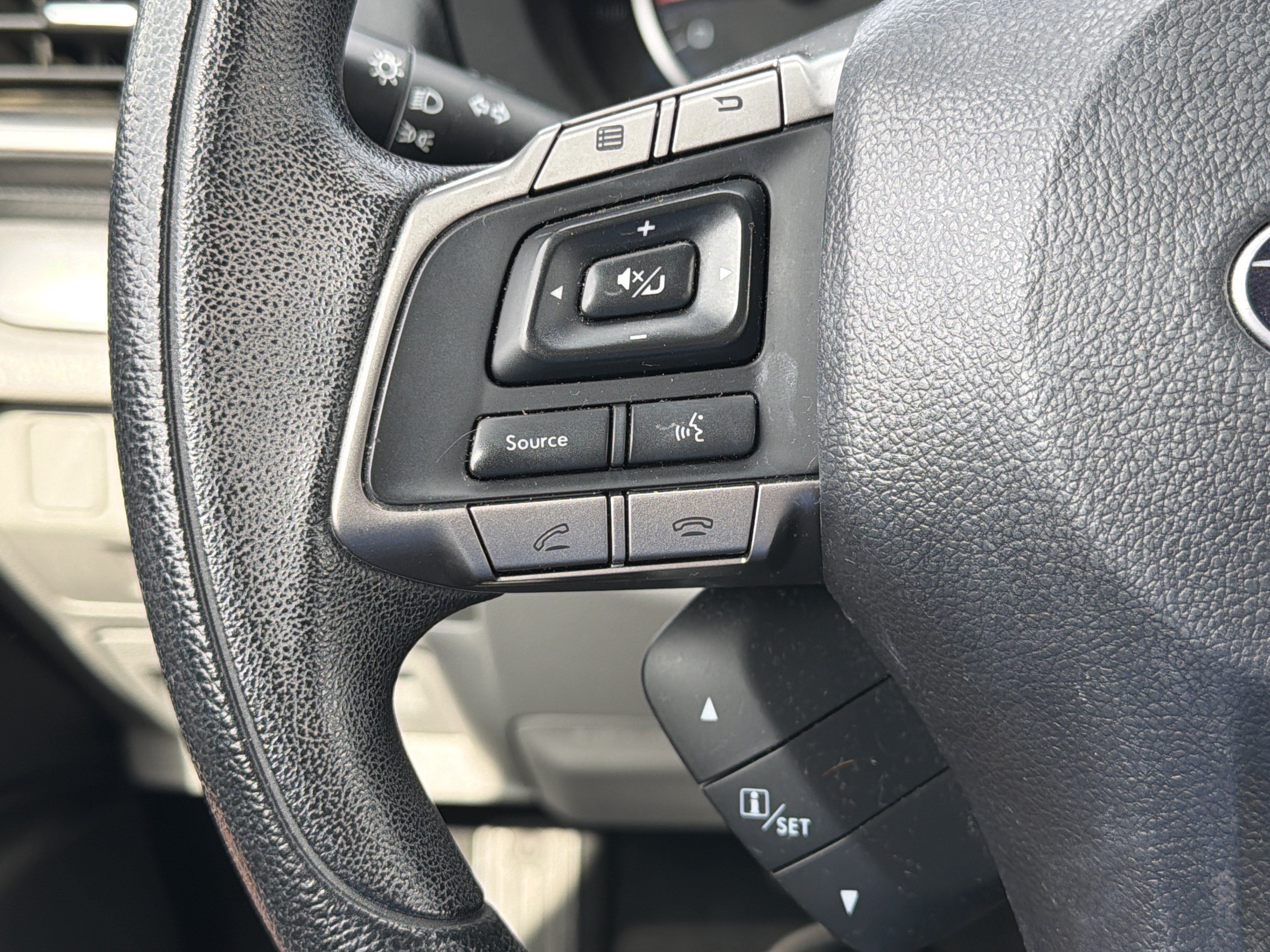 Used 2016 Subaru Forester 2.5i Premium w/ Popular Package #2 AWD/4WD image 13